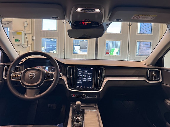Volvo V60 Cross Country 5 of 5