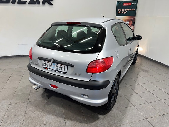 Peugeot 206 13 of 17