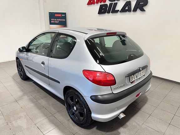 Peugeot 206 15 of 17