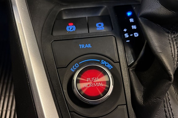 Toyota RAV4 21 of 24