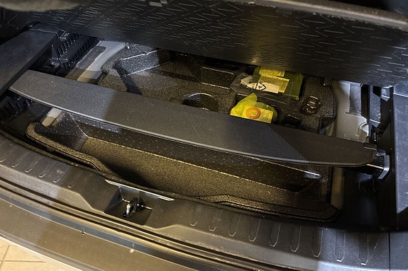 Toyota RAV4 7 of 24