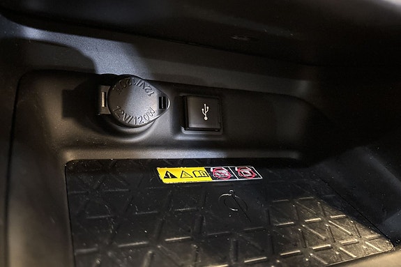 Toyota RAV4 16 of 24