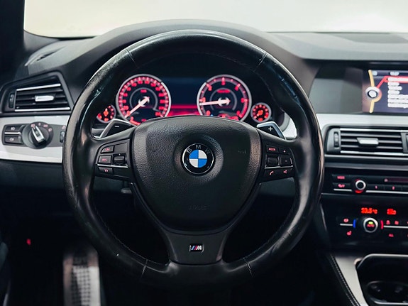 BMW 520d 15 of 18