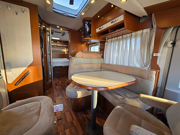 Hymer B 698 2XAC. ALDE.DUBBELSÄNG.QUEENBED 10 of 21