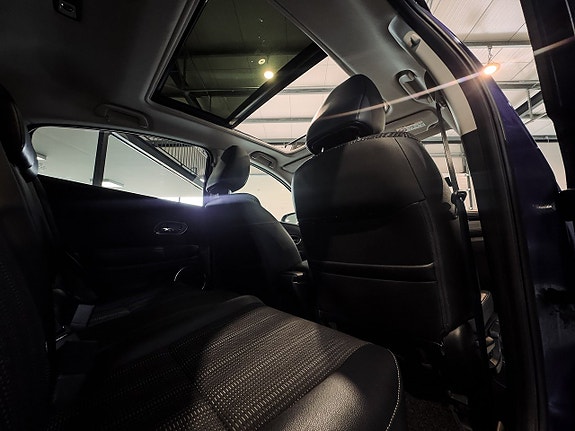 Honda HR-V 12 of 28