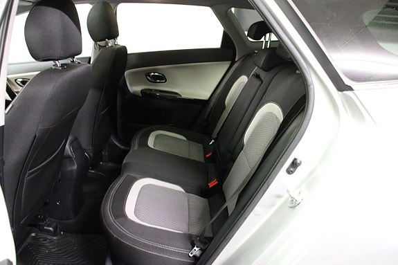 Kia Ceed 10 of 20