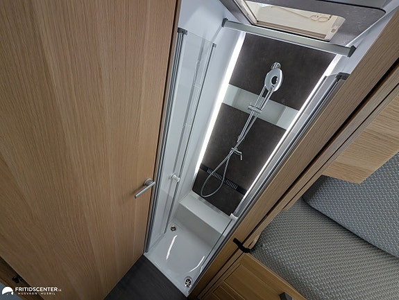 Adria MATRIX PLUS 670 DL *Långbäddar / Stort garage / Taksäng 21 of 21