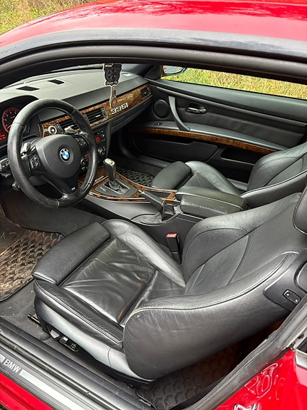BMW 335i 5 of 5