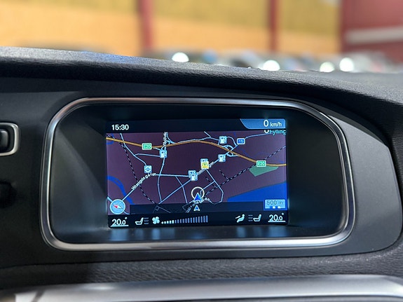 Volvo V40 18 of 23