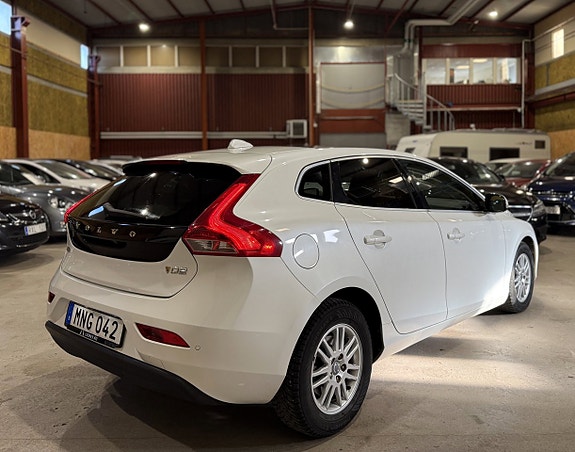 Volvo V40 5 of 23