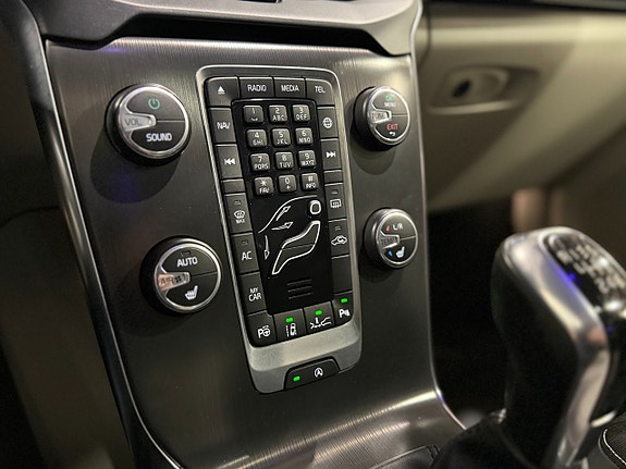 Volvo V40 21 of 23