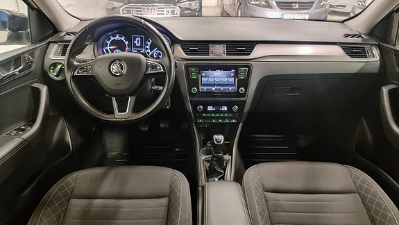 Skoda Rapid Spaceback 12 of 18