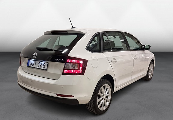 Skoda Rapid Spaceback 2 of 5