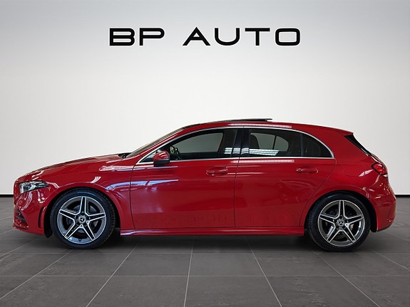 Mercedes-Benz A180 3 of 5