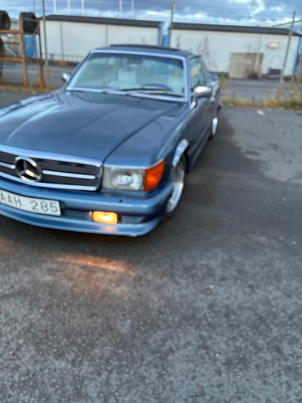 Mercedes-Benz 450 SLC 2 of 5