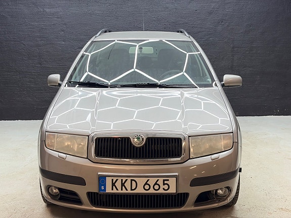 Skoda Fabia 3 of 9