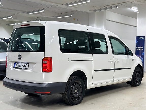 Volkswagen Caddy Maxi 3 of 5