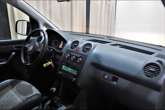 Volkswagen Caddy 9 of 9