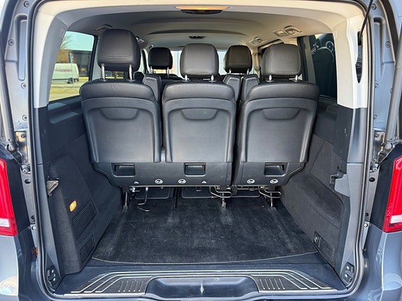 Mercedes-Benz V250 14 of 22