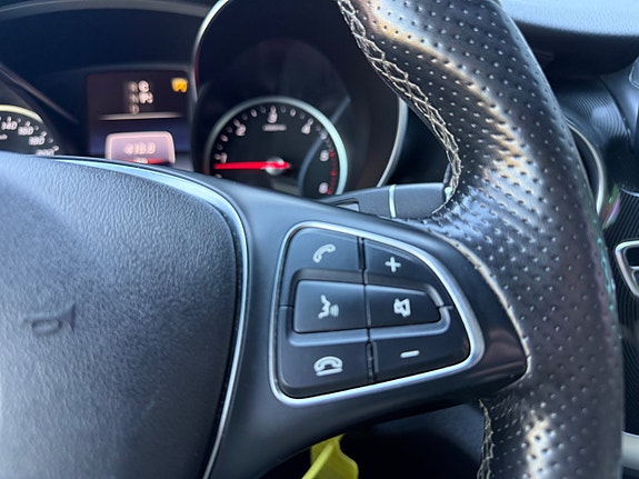 Mercedes-Benz V300 d 22 of 23