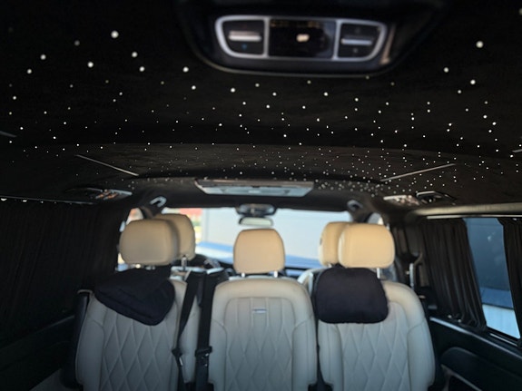Mercedes-Benz V300 d 13 of 23