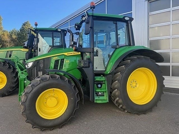 John Deere 6M 105 AP TRAKTOR 50KM FR.LYFT