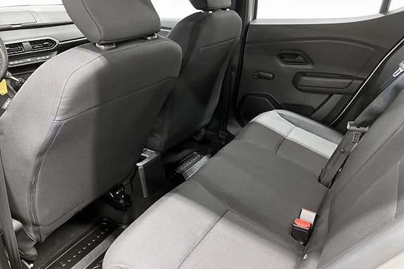 Dacia Sandero 8 of 9