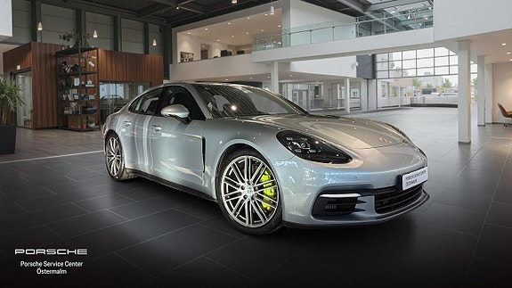 Porsche Panamera 4