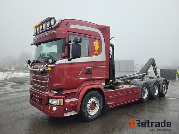 Lastväxlare fullt plogutrustad och salt Scania R730 V8 Euro6
