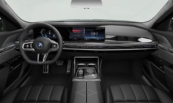 BMW M760e 4 of 6