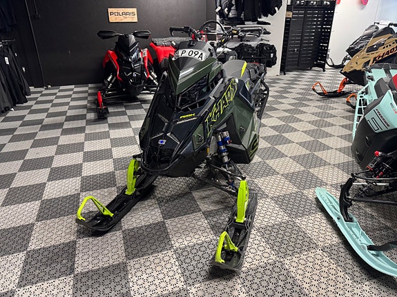 Polaris RMK KHAOS SLASH 9R 146 7S *Moms 3 of 9