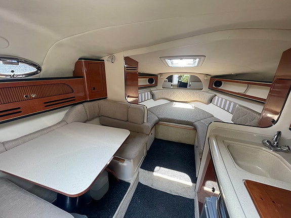 SeaRay Sundancer 315 med nya motorer - båtplats ingår* 11 of 20