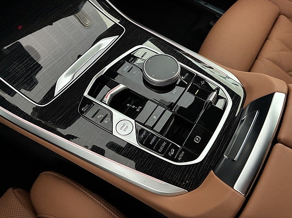 BMW X5 8 of 14