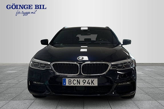 BMW 520d 3 of 5