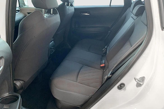 Toyota Corolla Cross 10 of 13