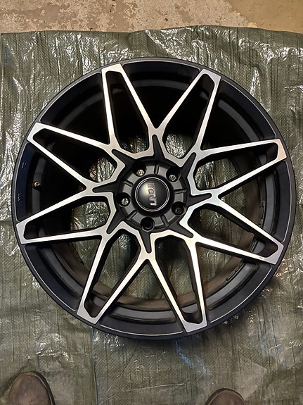 Product image 2 of 9