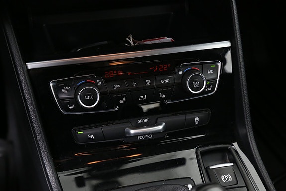 BMW 218 14 of 20