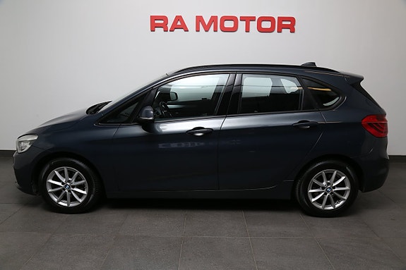 BMW 218 3 of 5