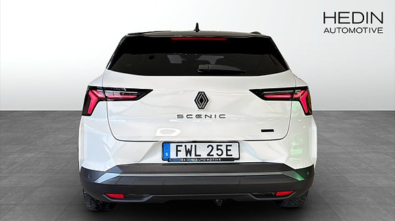 Renault Scenic E-Tech 7 of 9