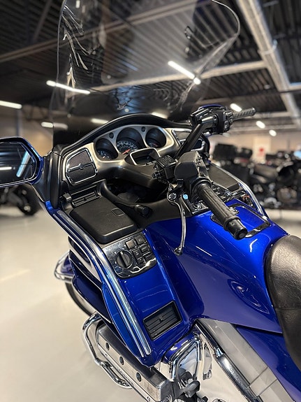 Honda Powersports GL1800 Gold Wing 1.8 30th Anniversary 6 of 13