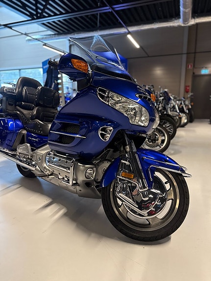 Honda Powersports GL1800 Gold Wing 1.8 30th Anniversary 9 of 13