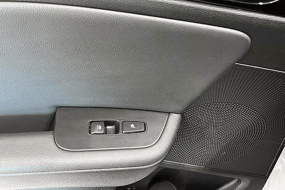 Kia XCeed 16 of 21