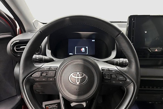 Toyota Yaris 11 of 12