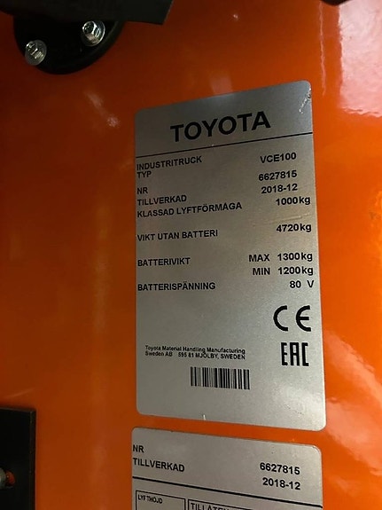 Toyota VCE 100 3 of 11
