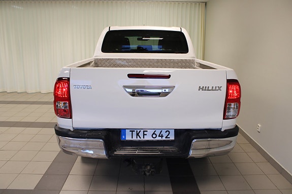 Toyota HiLux 5 of 5
