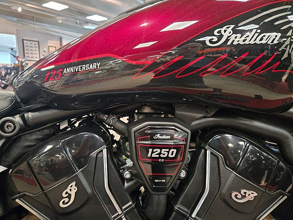 Indian SCOUT BOBBER 125 ÅRS JUB *NU I BUTIK* 5 of 7