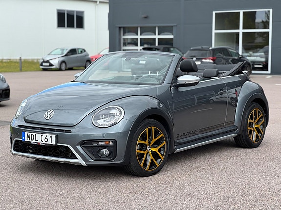 Volkswagen Beetle 2 of 5