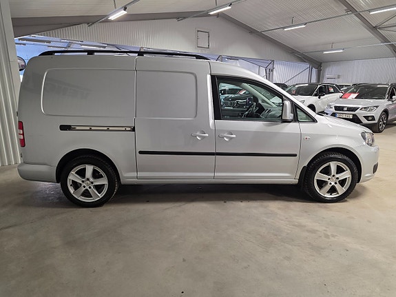 Volkswagen Caddy Maxi 3 of 5