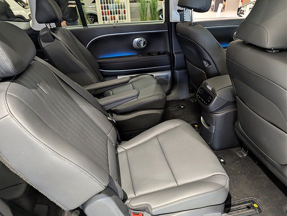 Hyundai Ioniq 9 9 of 9