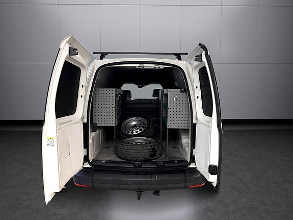 Volkswagen Caddy Maxi 13 of 14
